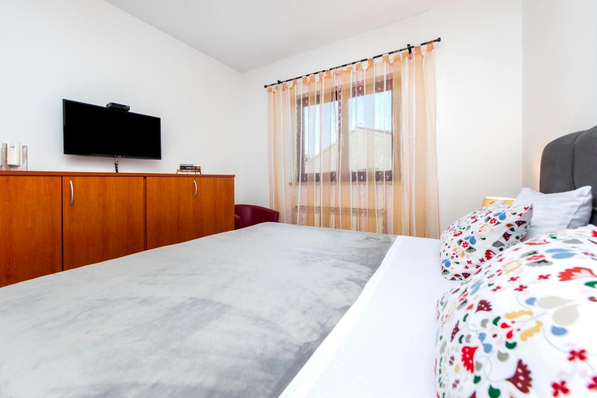Apartments Mirela Rovinj Ngoại thất bức ảnh